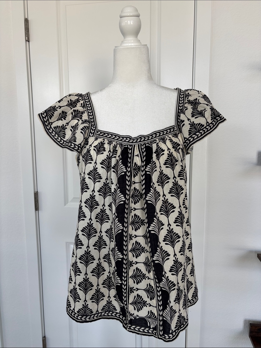 Max Studio Black and Cream Embroidered Square-Neck Tunic